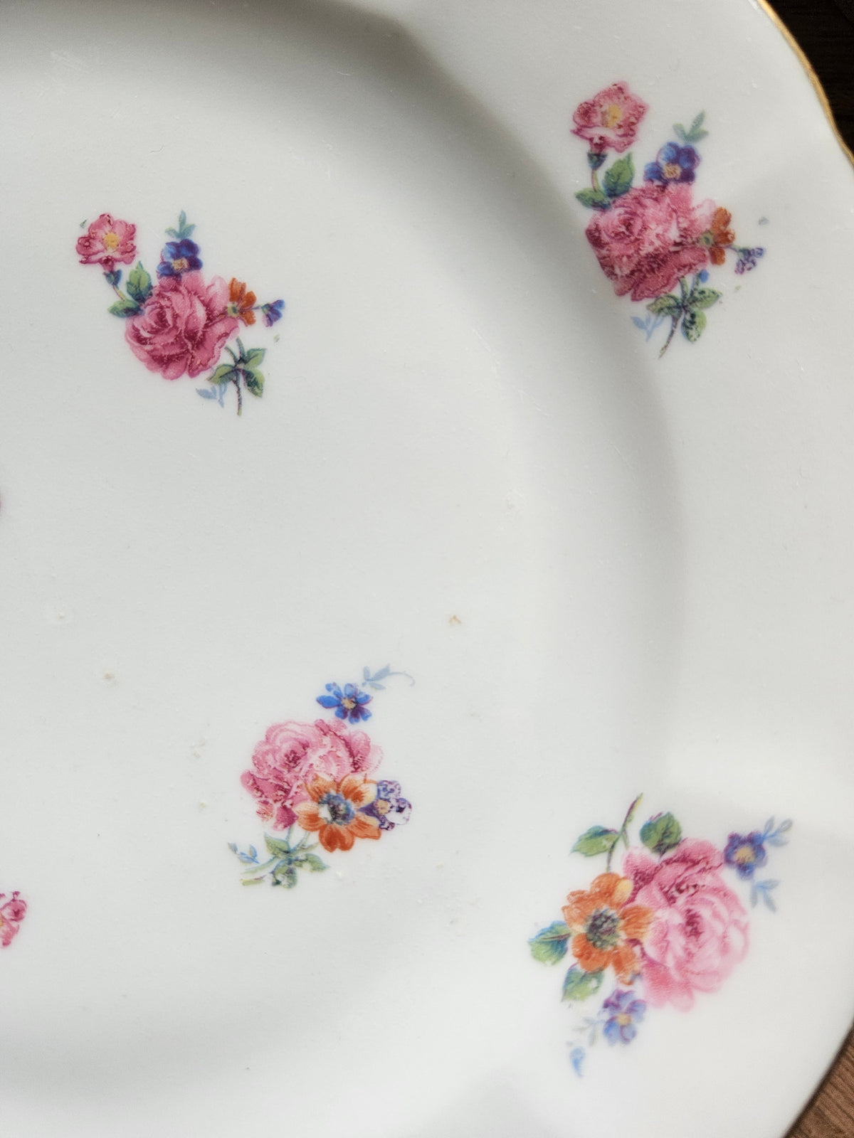 Assiettes plates dépareillées "Margaret"