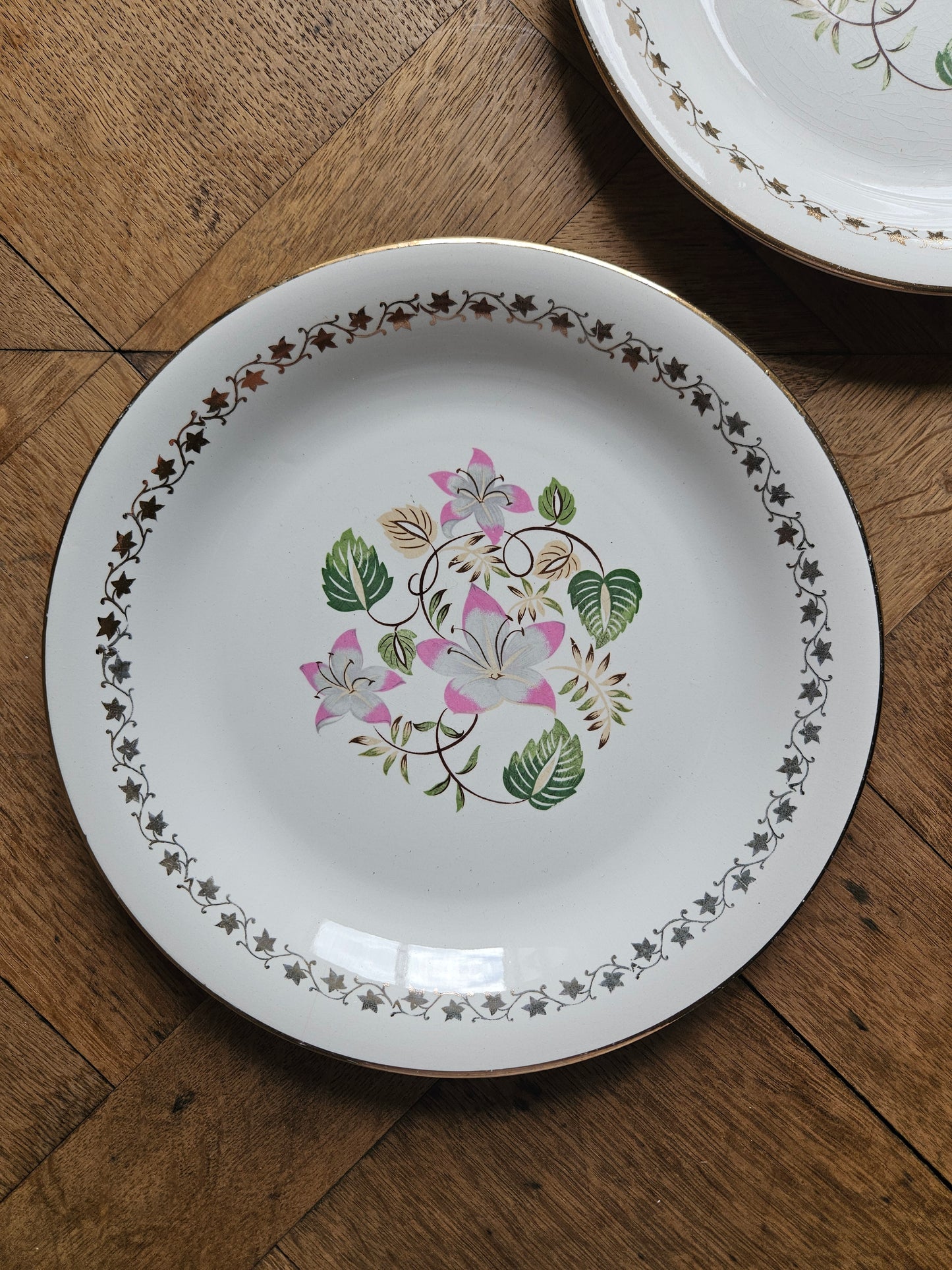 Assiettes plates dépareillées "Margaret"