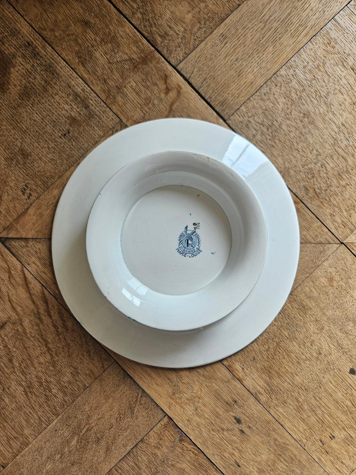 Assiette sur pied St Amand et Hamage, Marie-Louise
