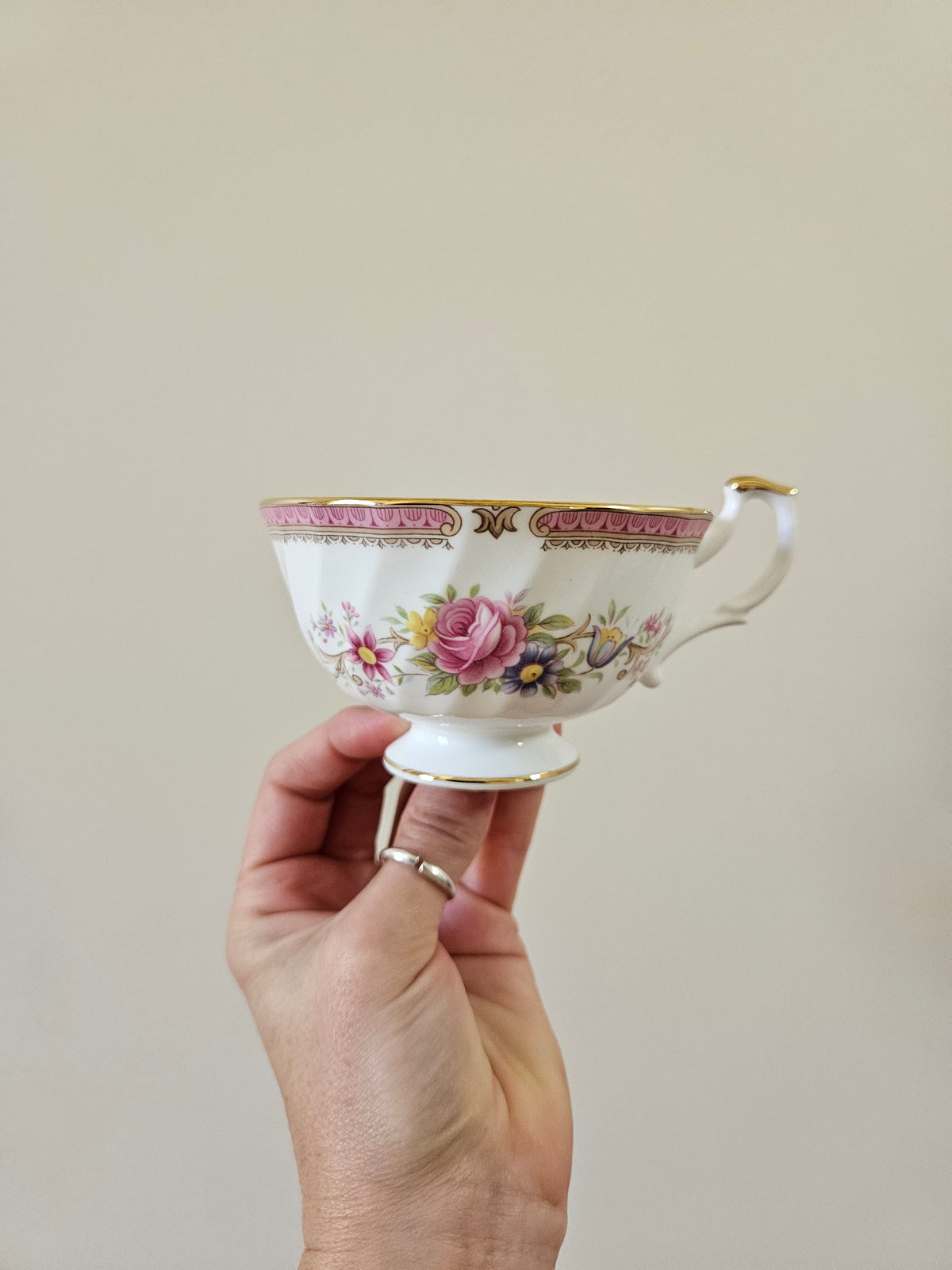 Tasse, sous-tasse et petite cuillère Windsor