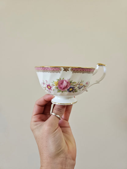 Tasse, sous-tasse et petite cuillère Windsor