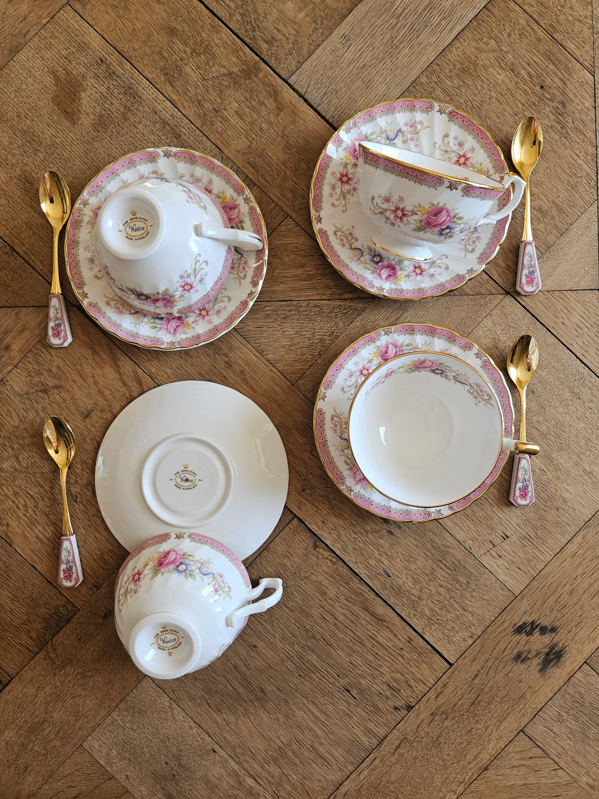 Tasse, sous-tasse et petite cuillère Windsor