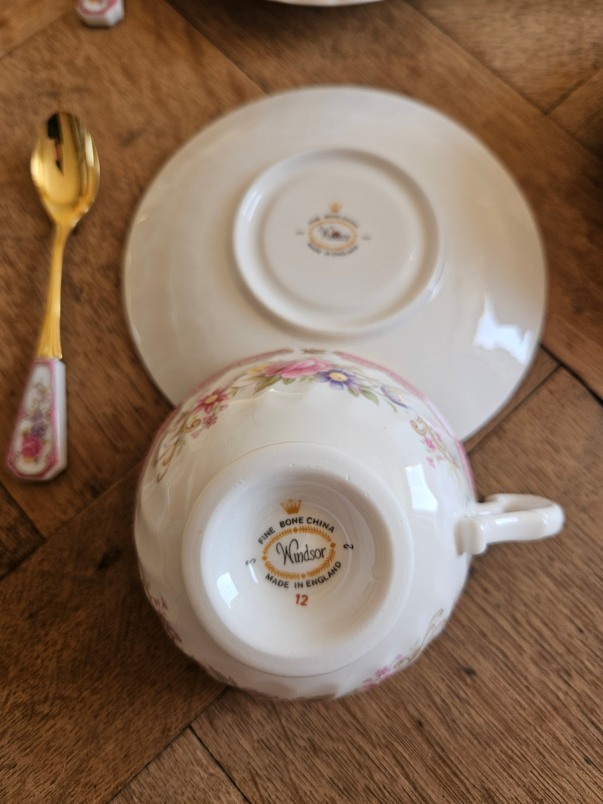 Tasse, sous-tasse et petite cuillère Windsor