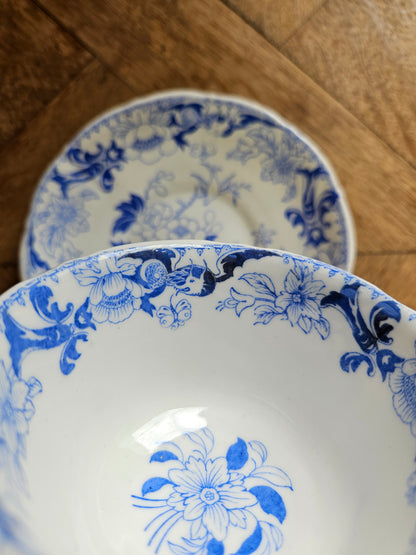 Tasse ancienne Creil et Montereau
