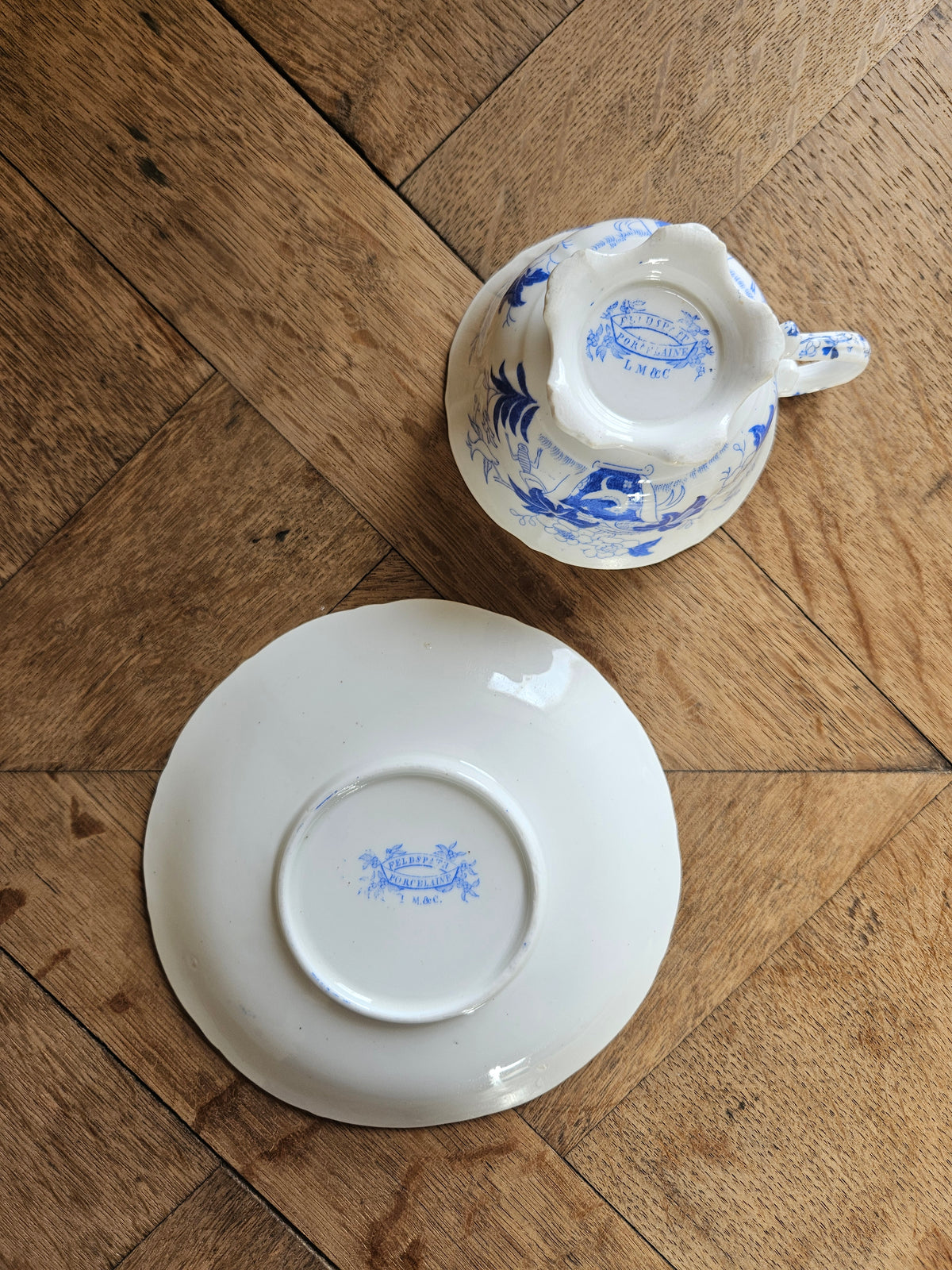 Tasse ancienne Creil et Montereau