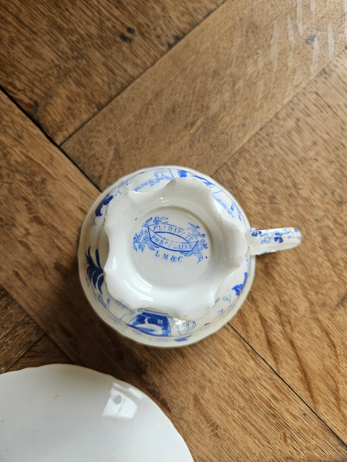 Tasse ancienne Creil et Montereau