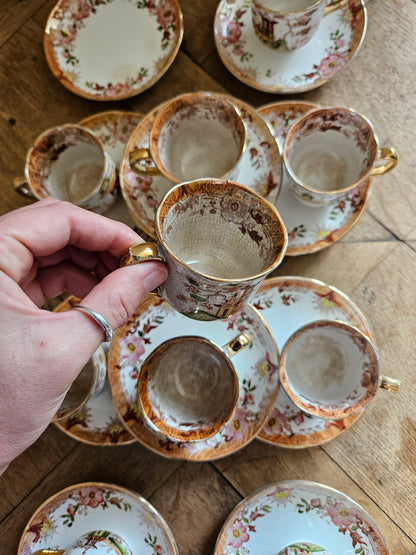 Tasses Digoin & Sarreguemines, décor japonisant