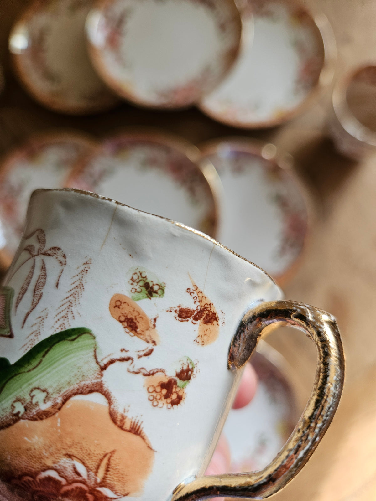 Tasses Digoin & Sarreguemines, décor japonisant