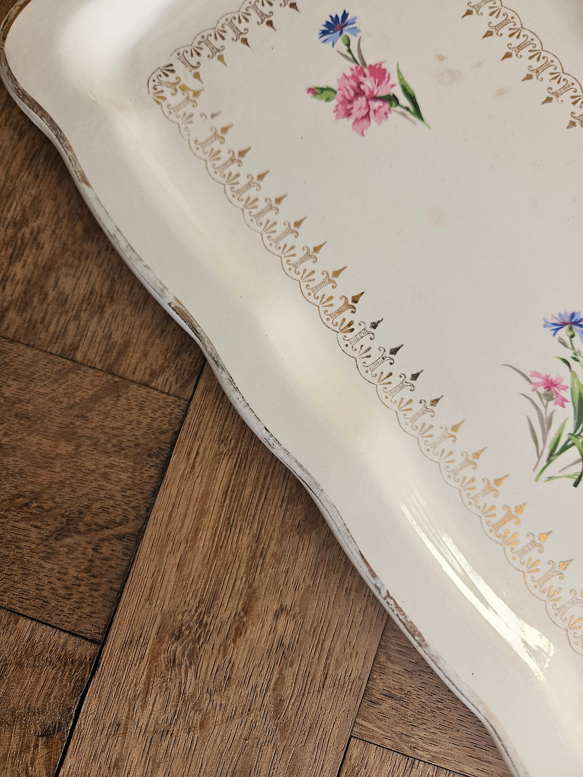 Plat à cake Digoin, Lilitia