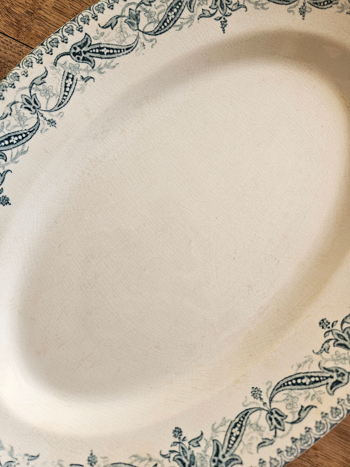 Plat ovale Clairefontaine, Kleber