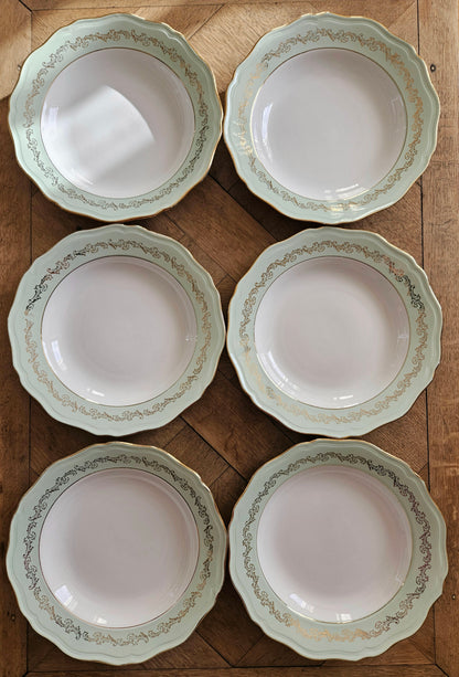 Lot de 6 assiettes creuses vintage L’Amandinoise (9703). Liseré vert mint et jaune et dorure. Style shabby chic.