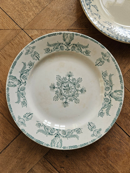 Assiette ancienne terre de fer K&G Lunéville, Compiègne 