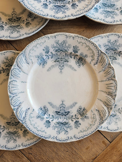 6 assiettes à dessert St Amand, Régence