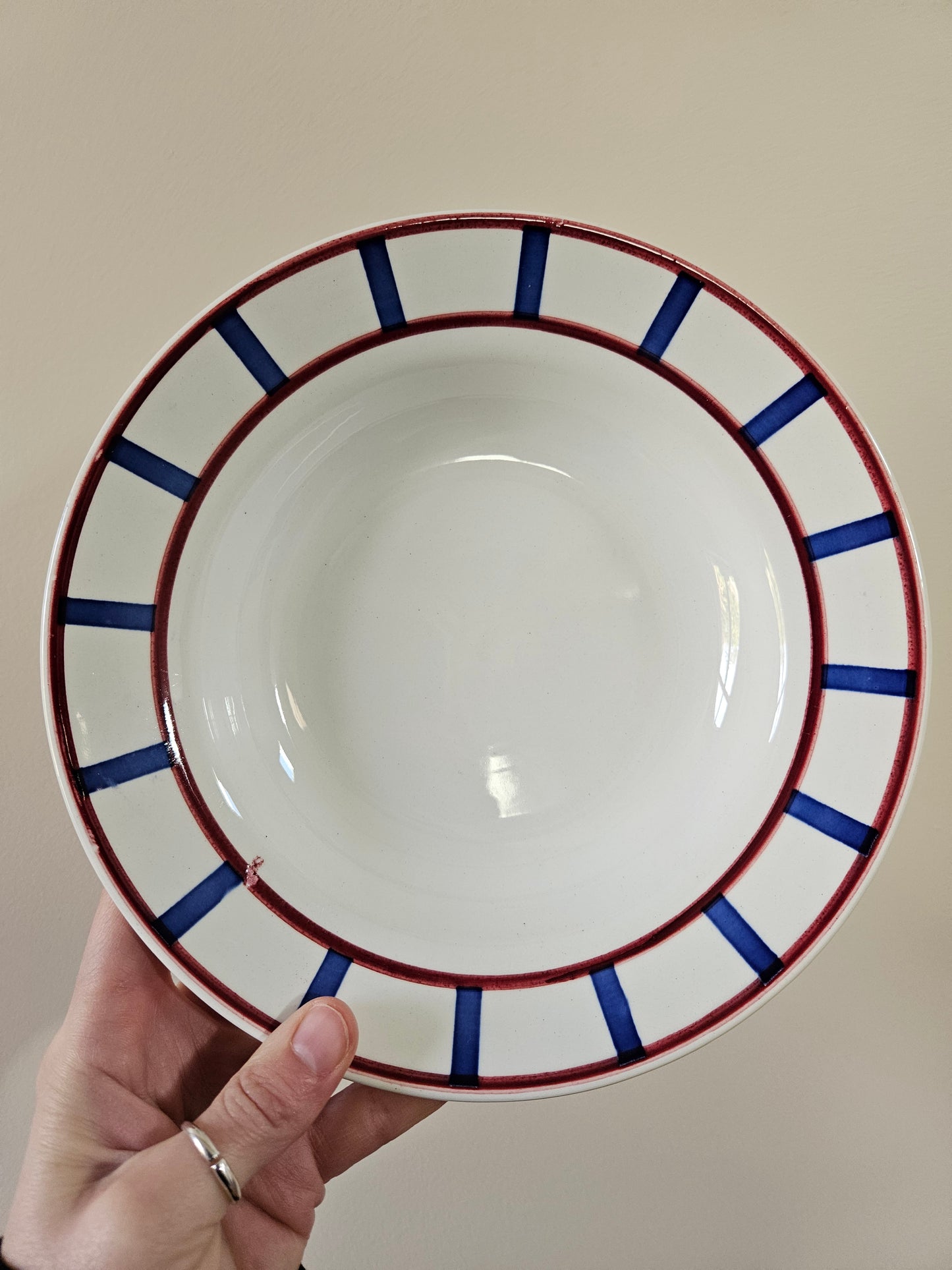 Assiette creuse ancienne Digoin décor basque