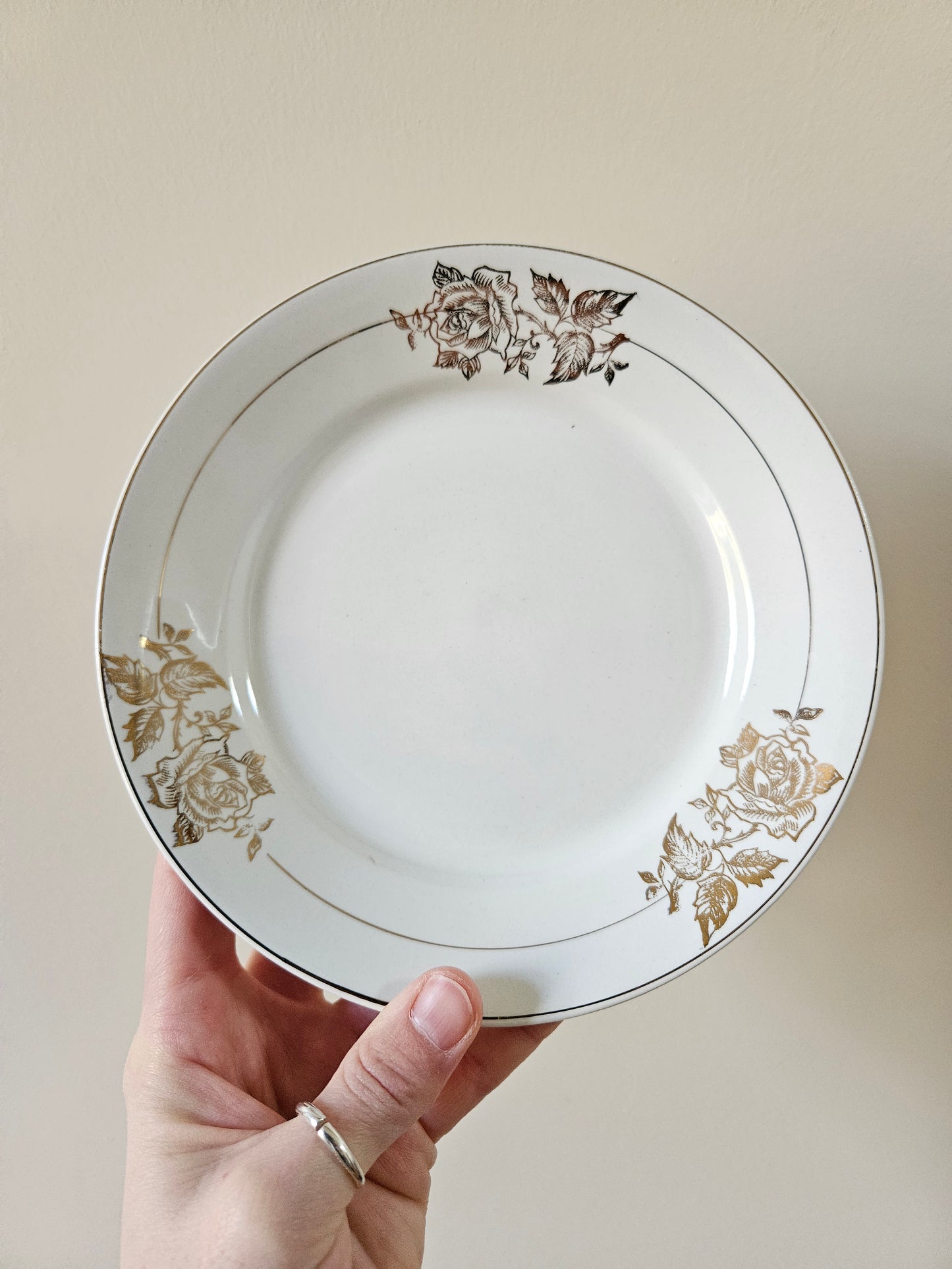 Assiettes à dessert vintage, rose dorée