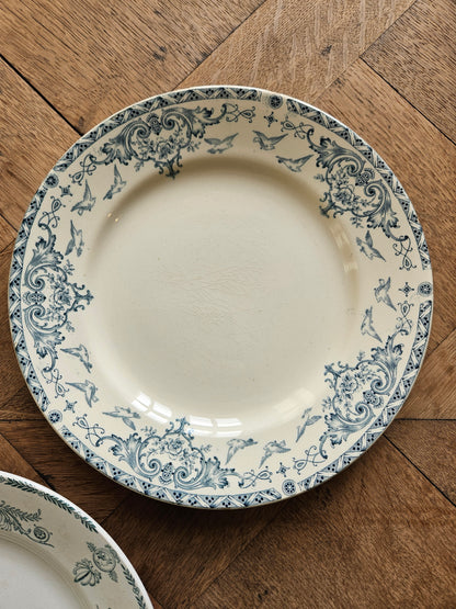 Terre de fer. Assiette ancienne K&G Lunéville Colombes.