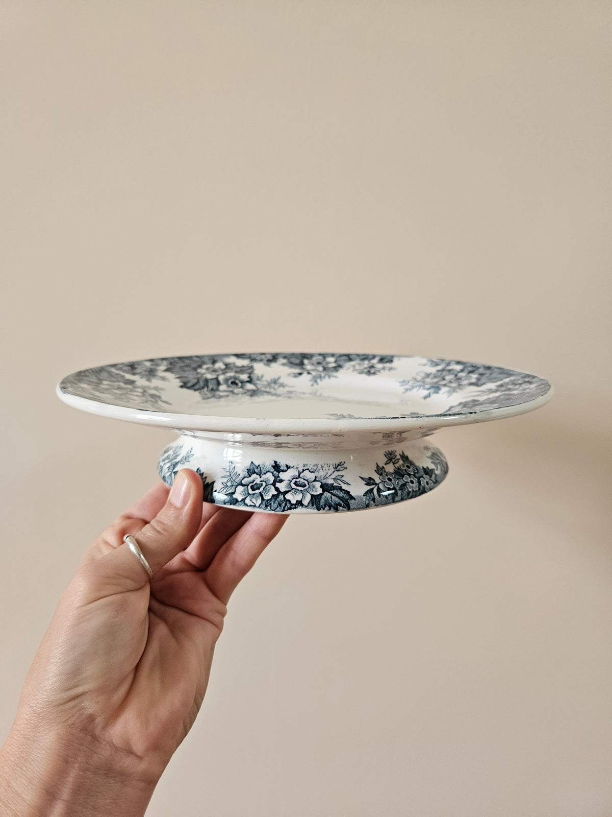Assiette sur pied St Amand et Hamage, Marie-Louise