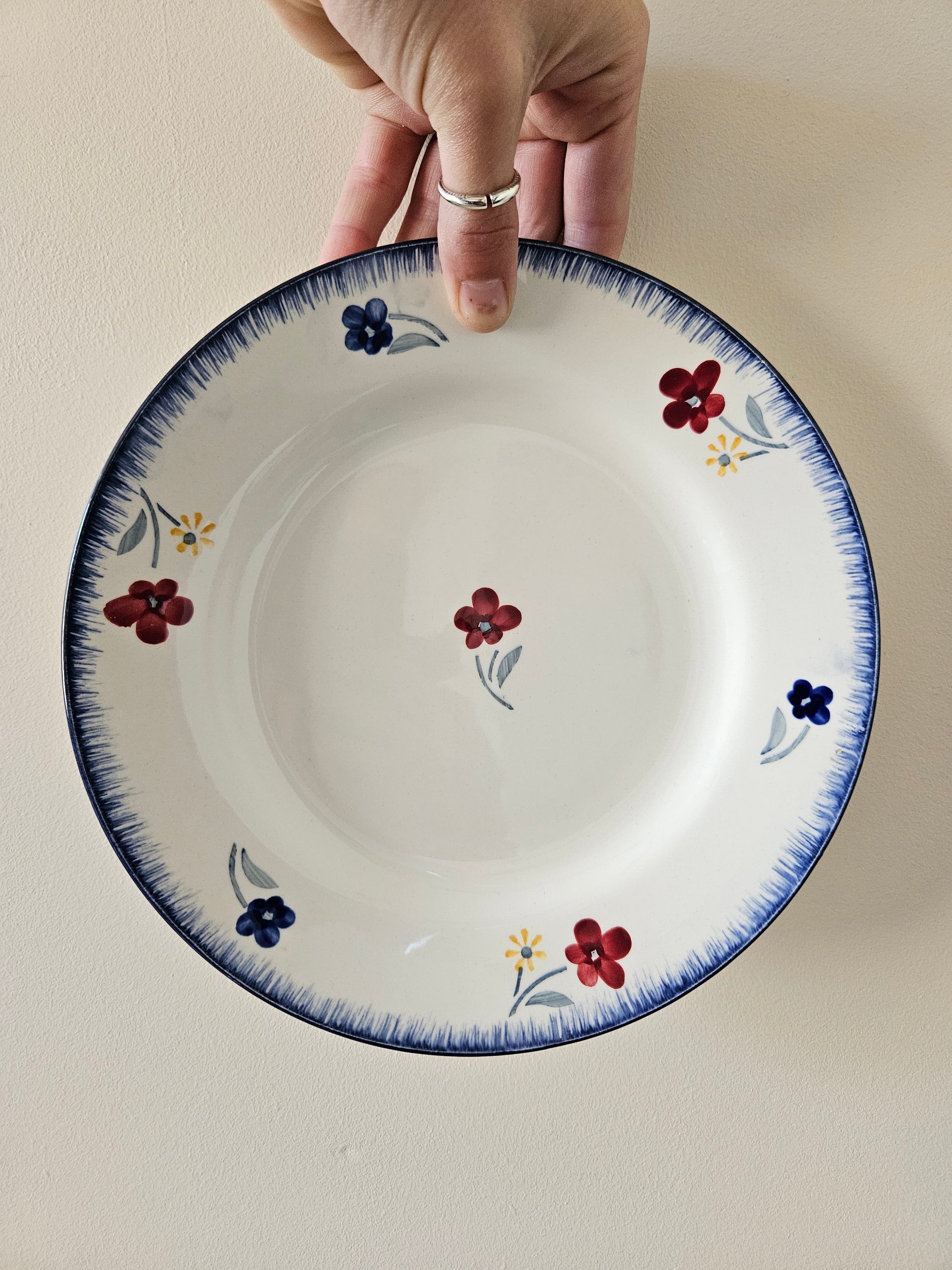 Assiette plate ancienne Digoin Mary-Lou 