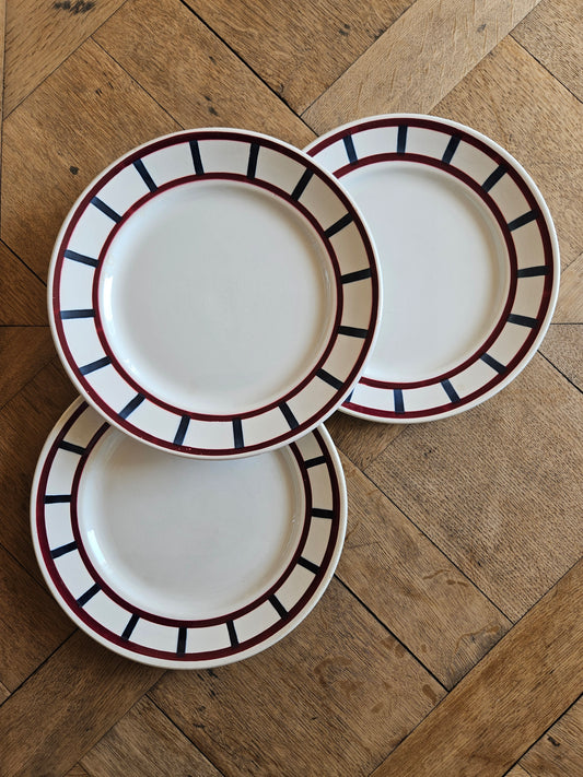 Lot de 3 assiettes décor basque Fenal Badonviller. Vaisselle ancienne typique basque.