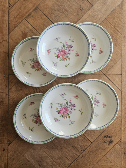Assiettes calottes porcelaine, bouquets de fleurs