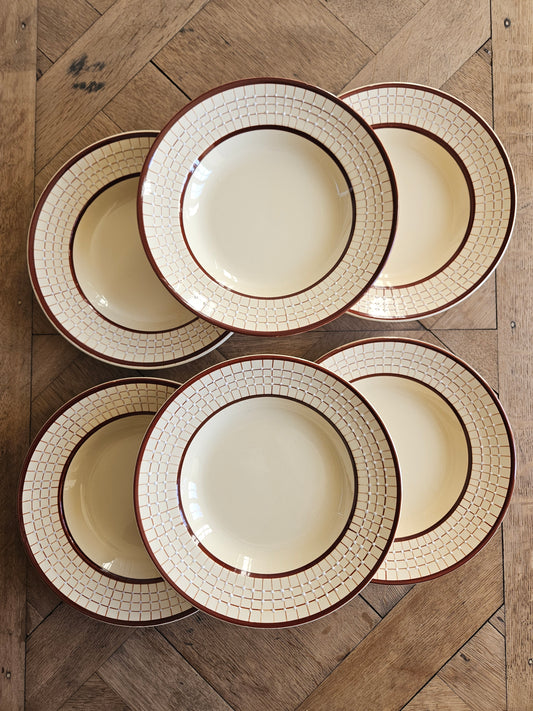 Lot de 6 assiettes creuses Longchamp Colmar. Décor marron à carreaux. Vichy.