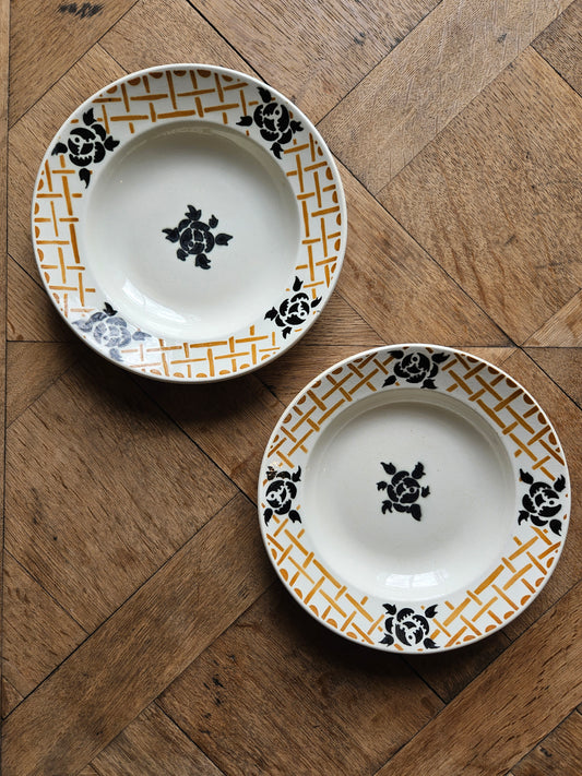 Lot de 2 assiettes creuses anciennes Badonviller modèle roscoff