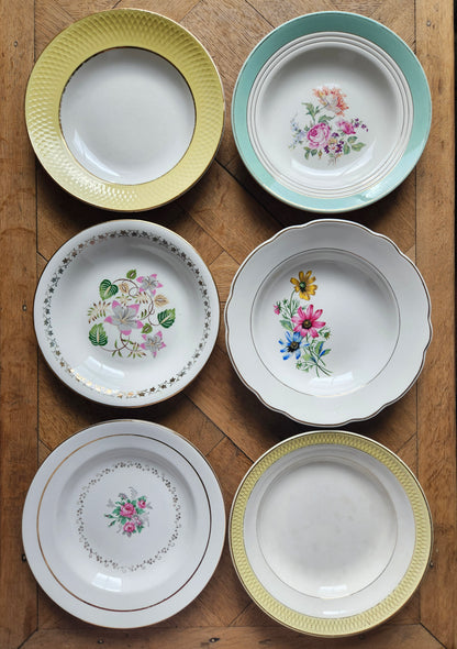 Lot de 6 assiettes creuses anciennes 100% dépareillées style shabby chic jaune, mint et fleurs