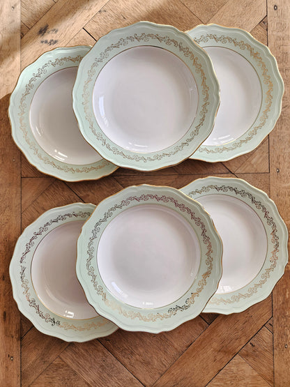 Lot de 6 assiettes creuses vintage L’Amandinoise (9703). Liseré vert mint et jaune et dorure. Style shabby chic.