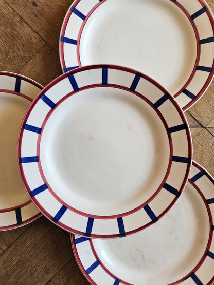 Assiettes à dessert vintage décor basque rouge et bleu