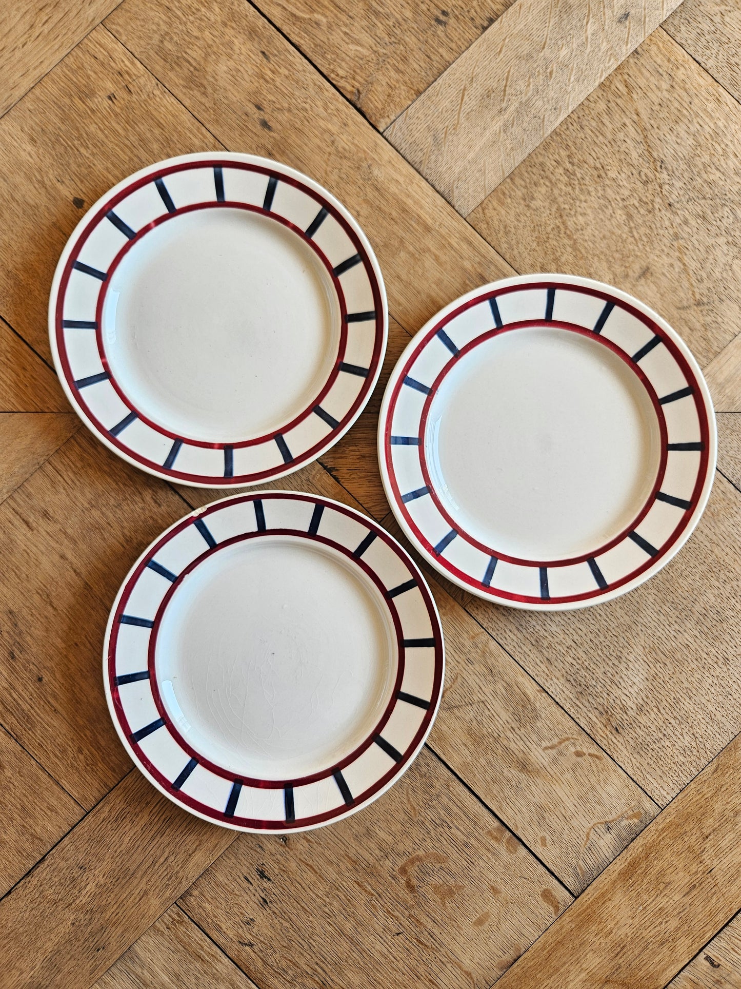 Lot de 3 assiettes à dessert anciennes Fenal Badonviller décor basque
