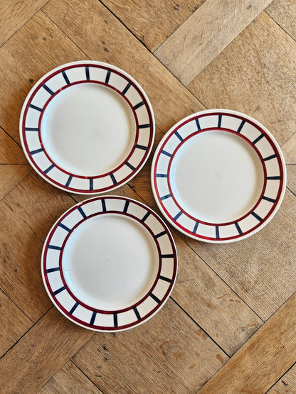 Lot de 3 assiettes à dessert anciennes Fenal Badonviller décor basque