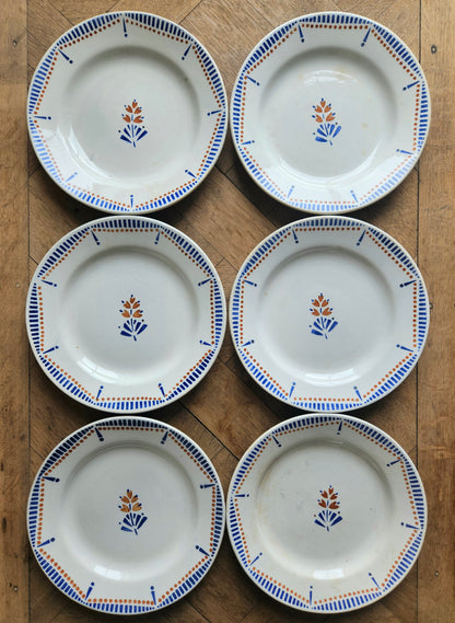 Assiettes plates anciennes décor géométrique bleu et marron modèle Hossegor