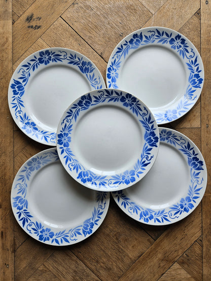 Lot 5 assiettes plates anciennes Moulin des Loups Orchies. Décor fleurs bleues.