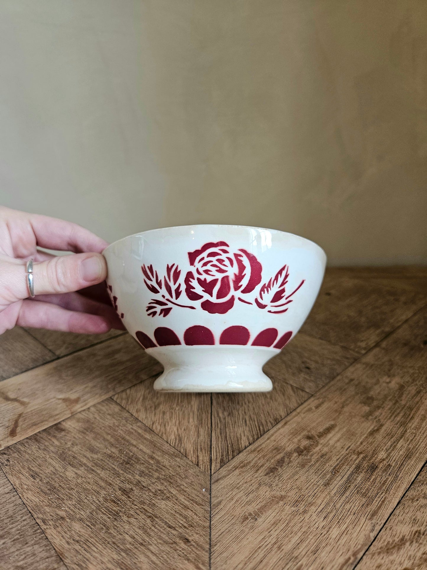 Bol ancien Sarreguemines, rose rouge