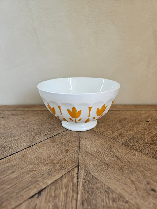 Bol à facettes ancien Sarreguemines, décor fleurs jaunes. Très bon état. 