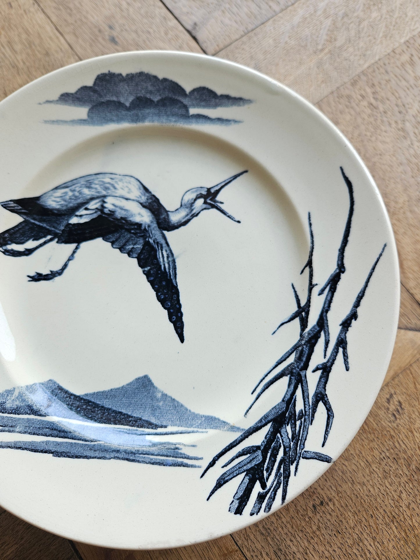 Assiette sur pied K&G Lunéville