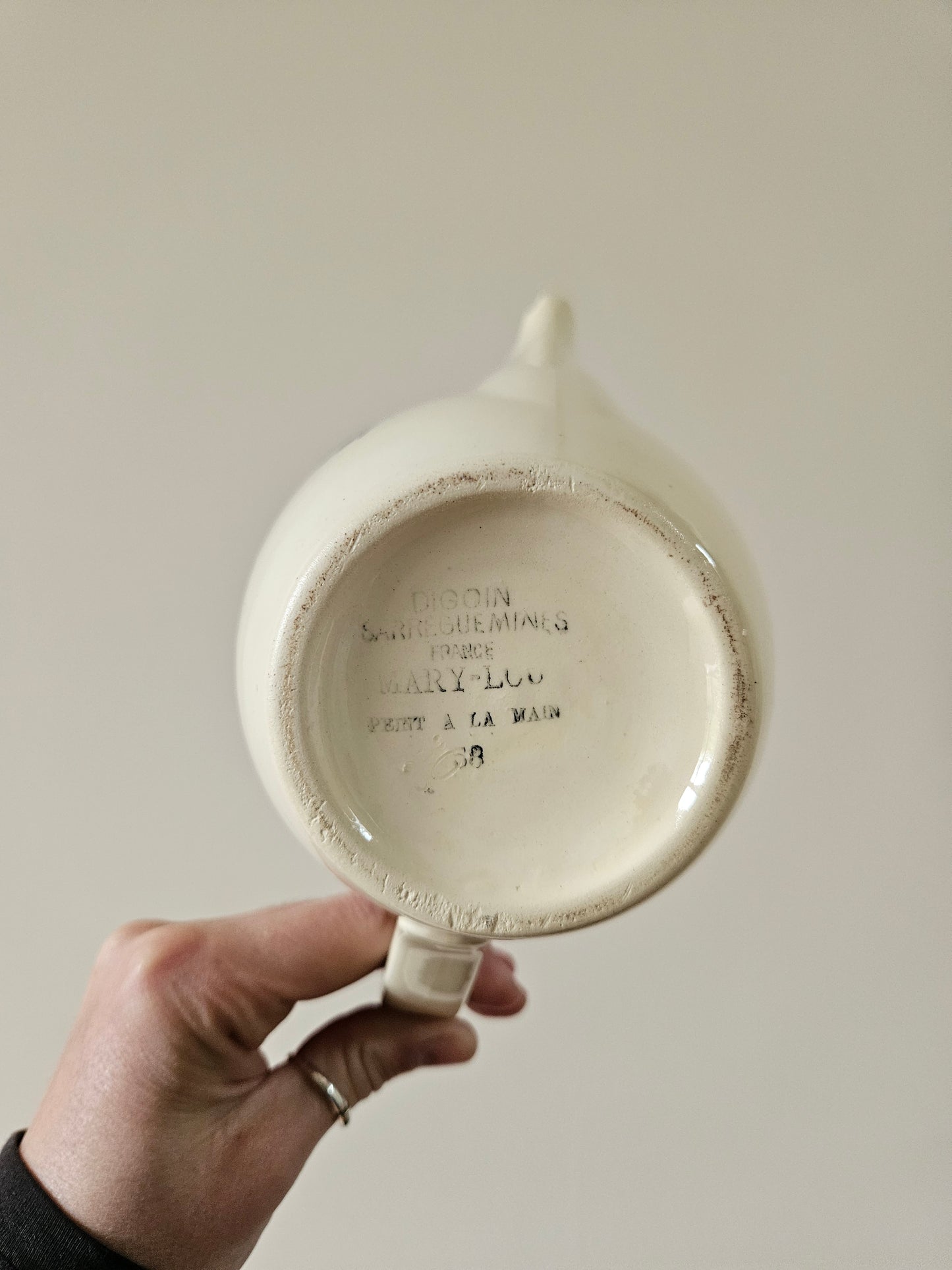 Estampille digoin mary lou sur cafetière ancienne