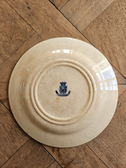 Estampille Gien fleurs normandes sur assiette vintage