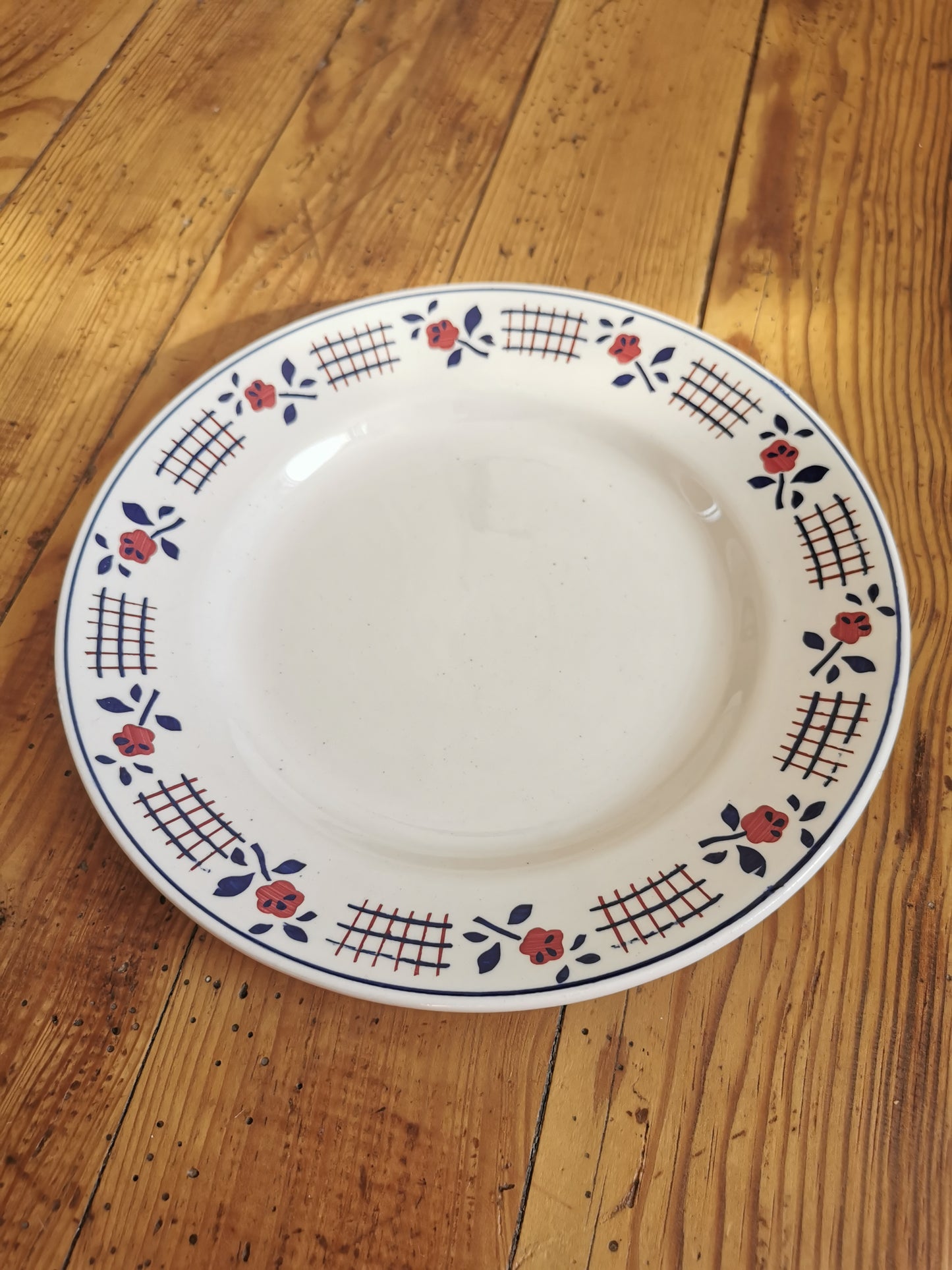 Assiettes plates Niderviller, Loire