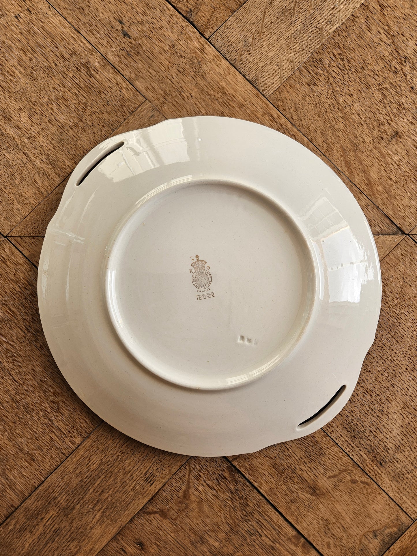 Estampille K&G Lunéville Artois sur plat vintage