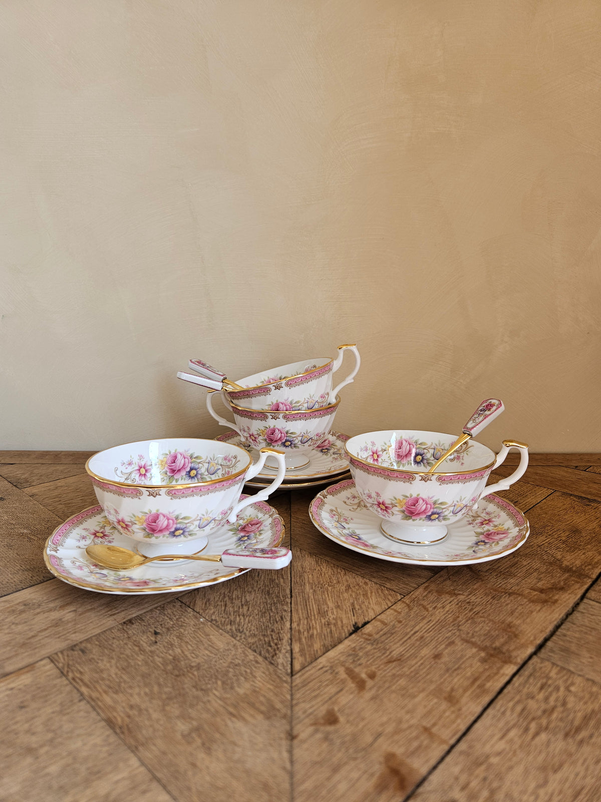 Tasse, sous-tasse et petite cuillère Windsor