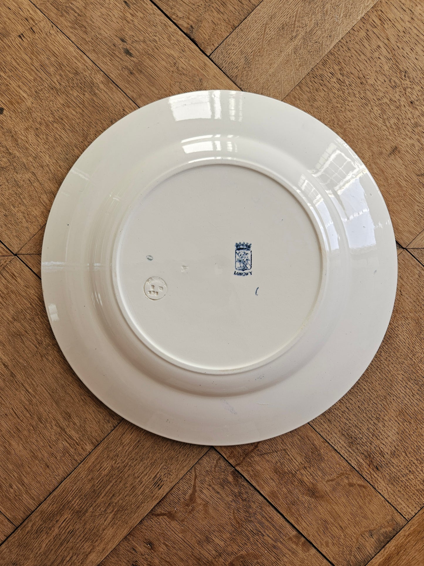 Plat rond Longwy, Cyrano #1