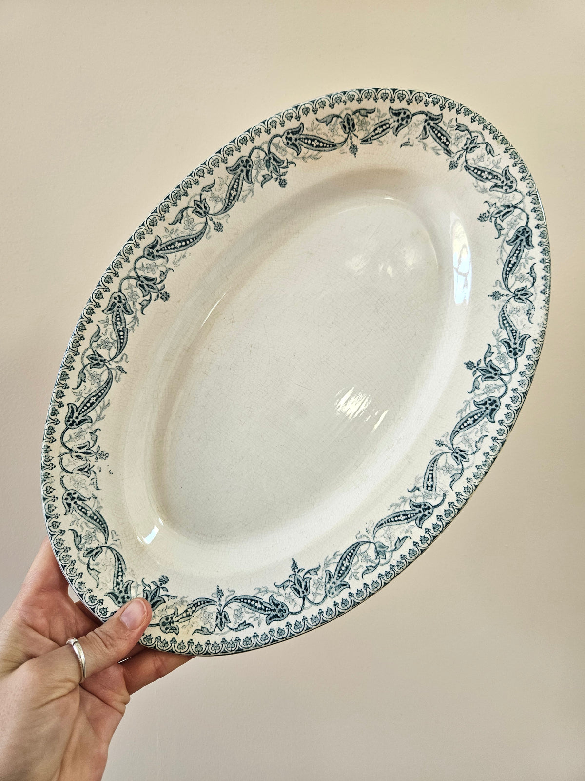 Plat ovale Clairefontaine, Kleber