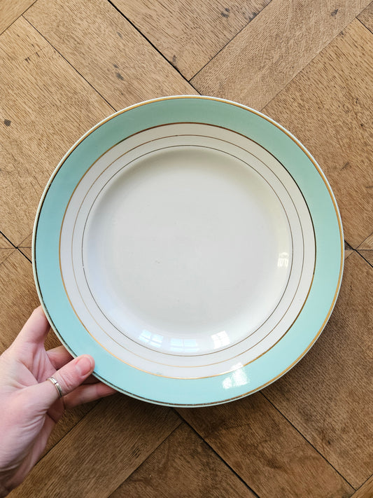 Plat rond ancien K&G Lunéville Régence. Vert et doré. Style shabby chic. 