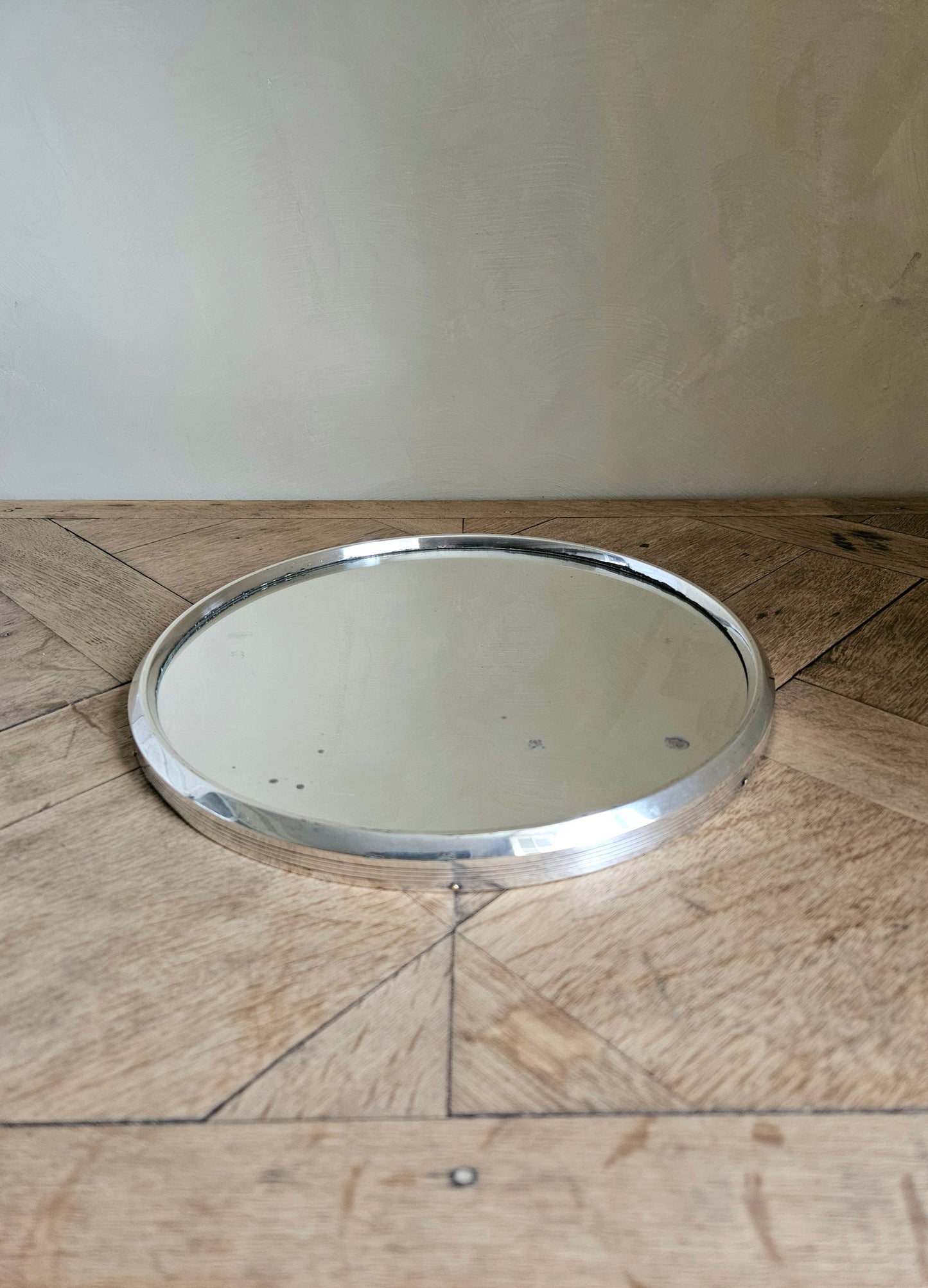 Plateau miroir ancien argenté. Charmante patine