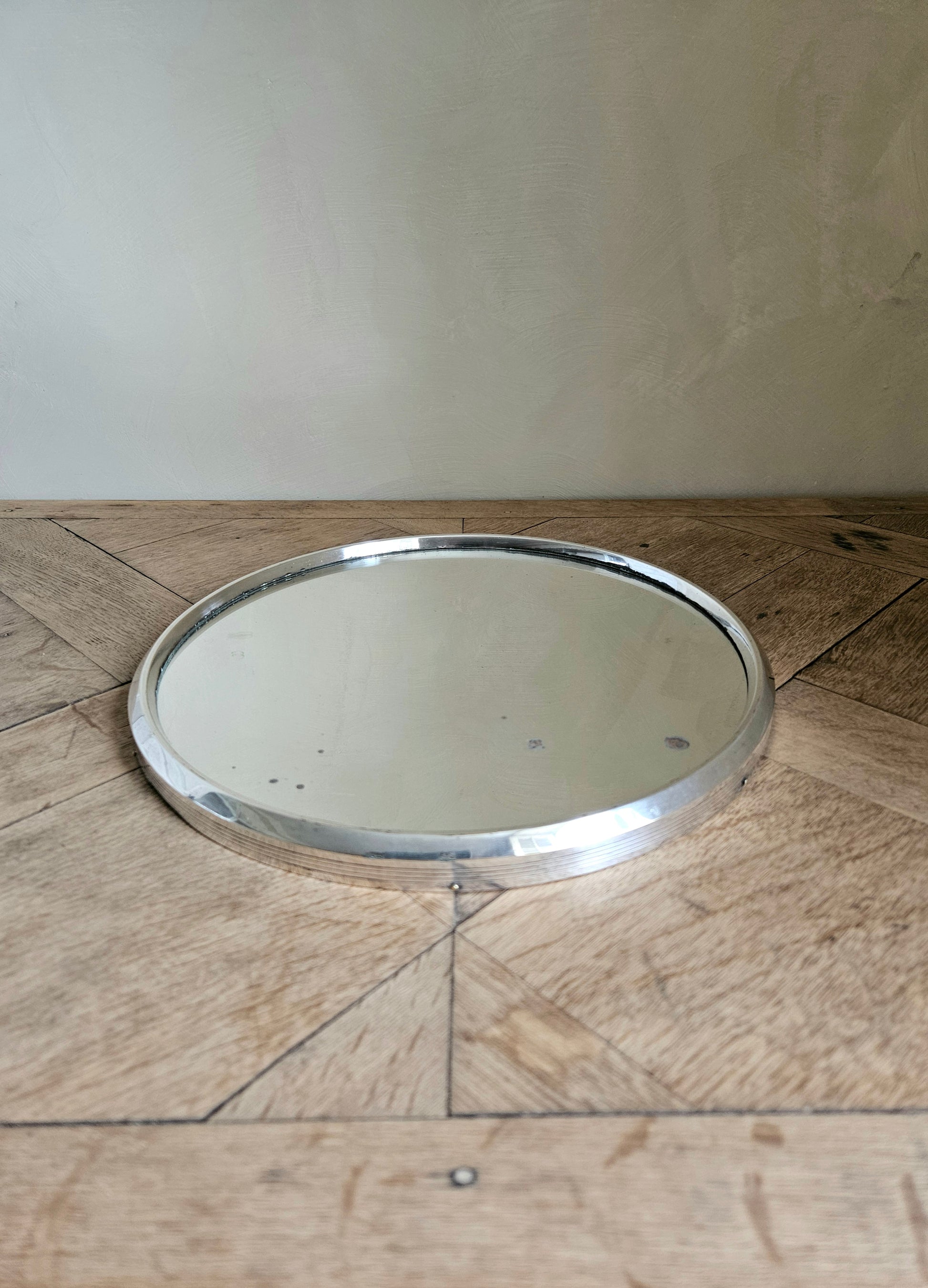 Plateau miroir ancien argenté. Charmante patine