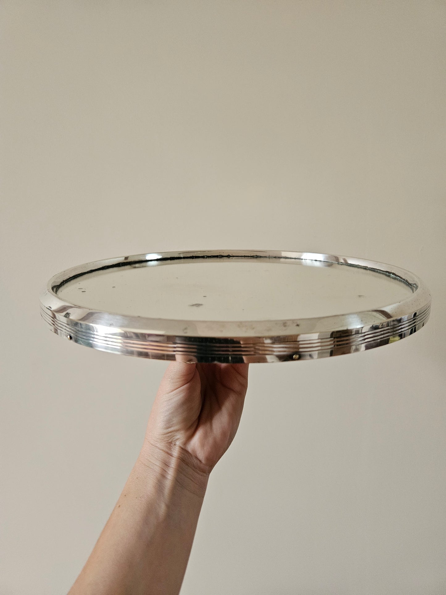 Plateau miroir pour déco vintage. Bord argenté. 