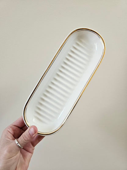 Porte savon vintage ceranord liseré doré porcelaine opaque