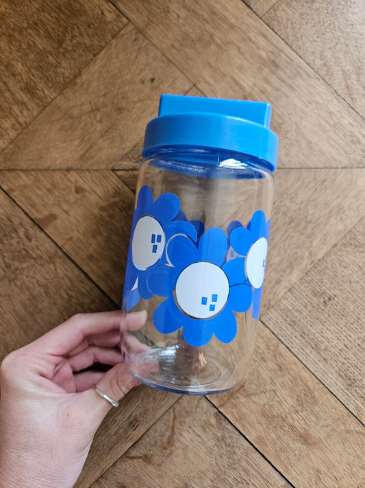 Pot Henkel, fleurs bleues