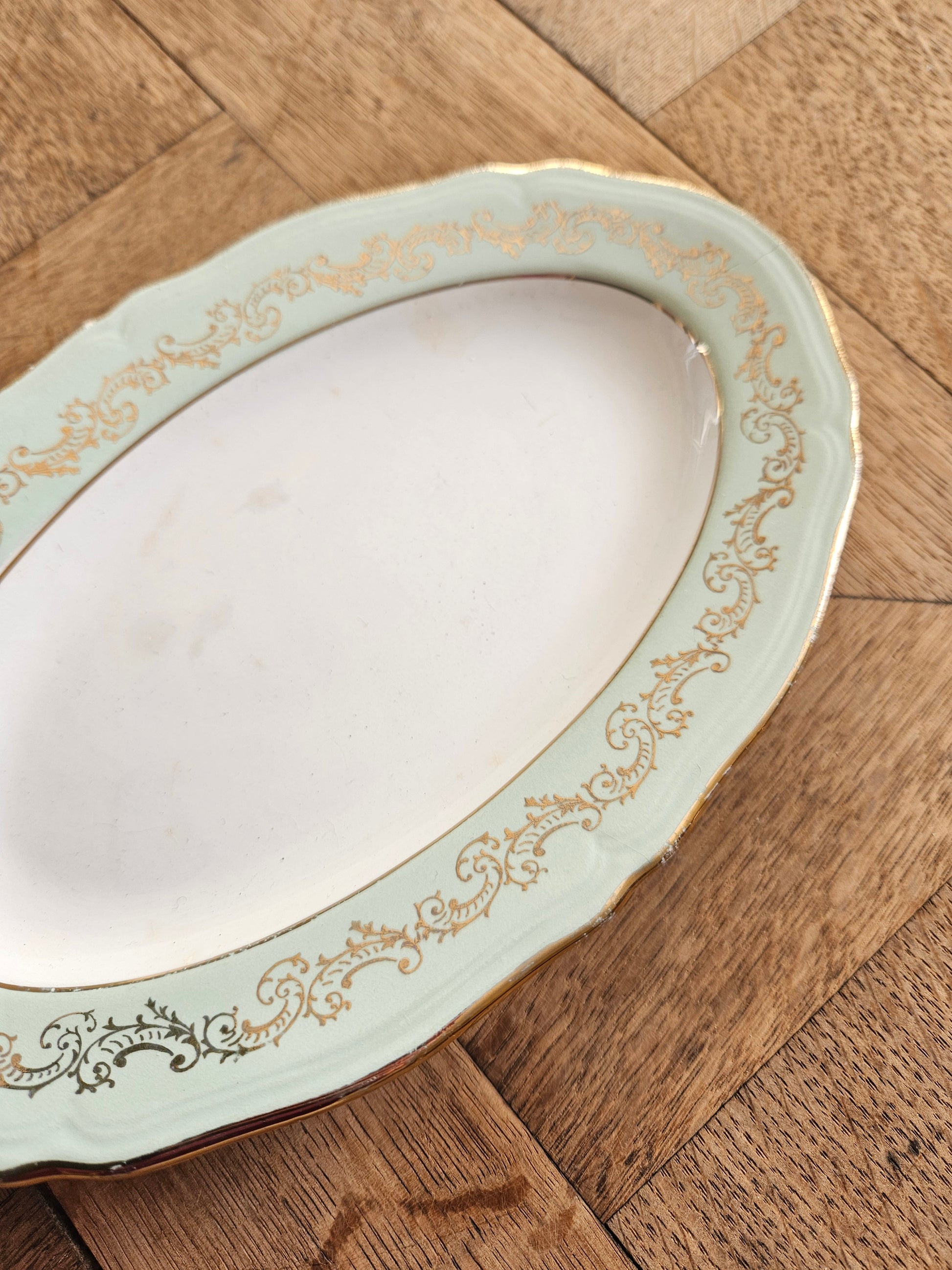 Ravier L’Amandinoise 9708, mint et dorure. Style shabby chic.